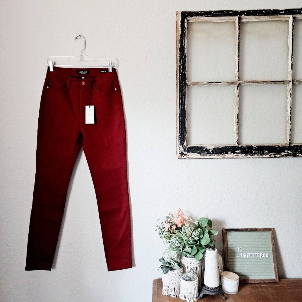 Judy Blue High Rise Maroon Skinny Denim Jeans Red Stretch Classic Size 5/27 NWT - Picture 3 of 12